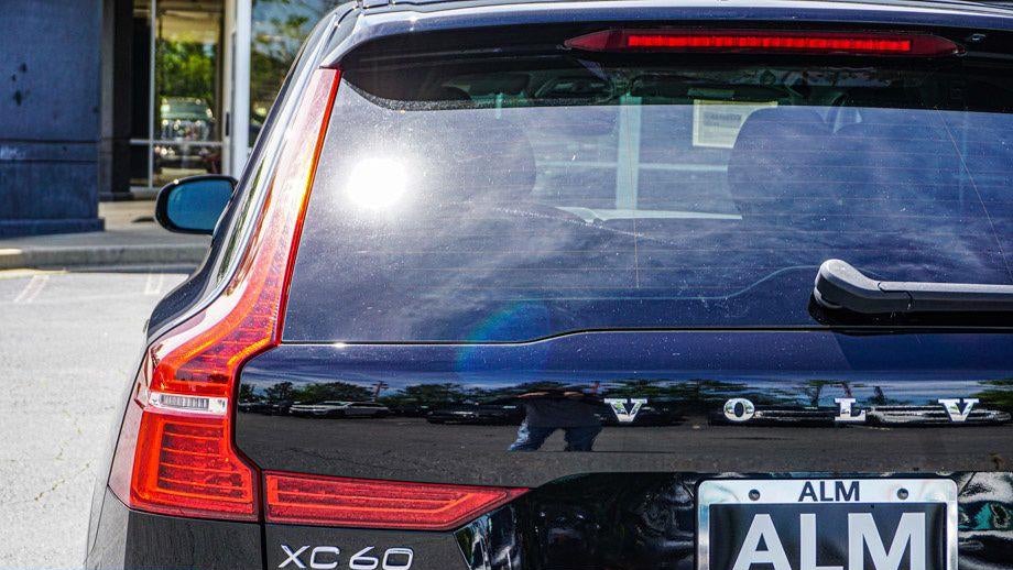 2024 Volvo XC60 B5 Plus Dark Theme