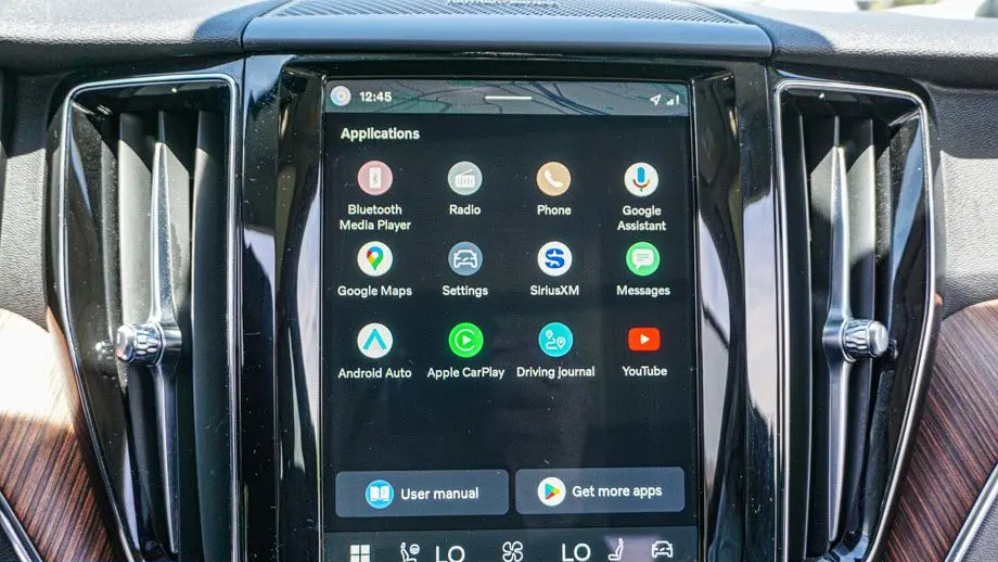 2024 Volvo XC60 B5 Plus Dark Theme
