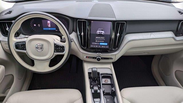 2024 Volvo XC60 B5 Plus Dark Theme