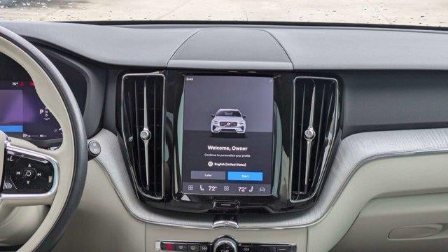 2024 Volvo XC60 B5 Plus Dark Theme