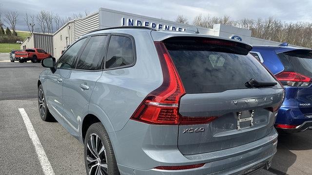 2024 Volvo XC60 B5 Plus Dark Theme