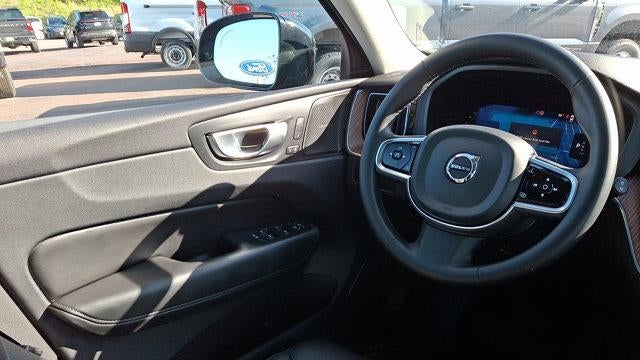2024 Volvo XC60 B5 Plus Dark Theme