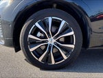 2024 XC60 Thumbnail 4