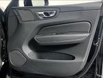 2024 XC60 Thumbnail 24