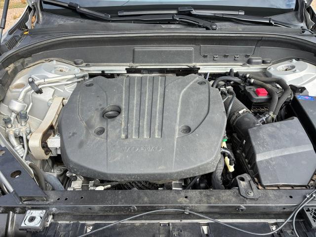 2022 Volvo XC60 - $30,101