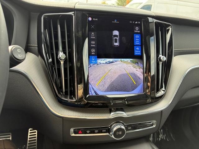2022 Volvo XC60 - $30,101