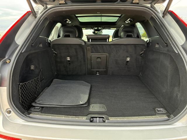 2022 Volvo XC60 - $30,101