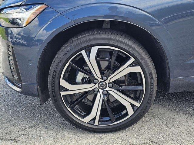 2024 Volvo XC60 - $42,750