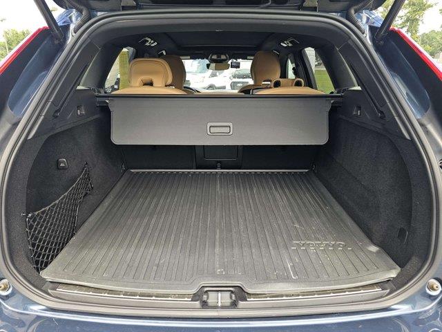 2024 Volvo XC60 - $42,750