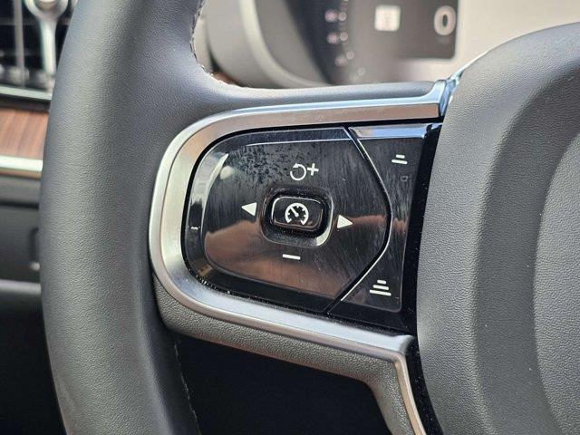 2024 Volvo XC60 - $42,750