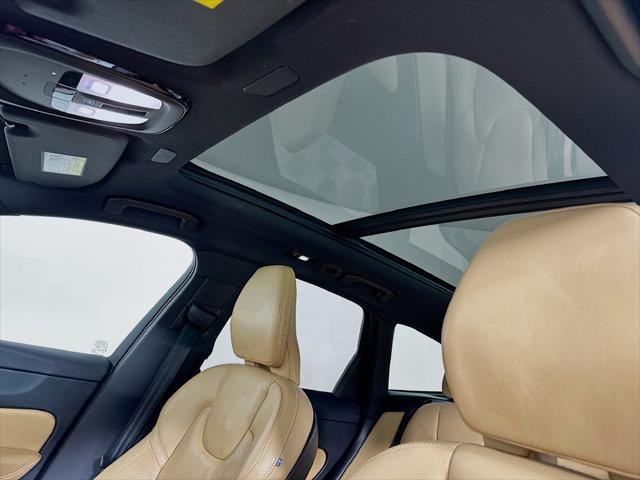 2024 Volvo XC60 - $35,172