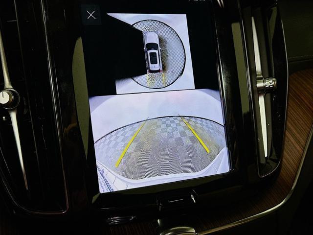 2024 Volvo XC60 - $35,172