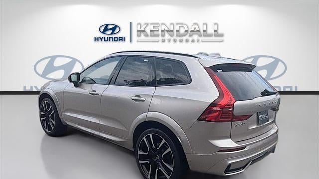 2024 Volvo XC60 B5 Ultimate Dark Theme