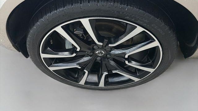 2024 Volvo XC60 B5 Ultimate Dark Theme