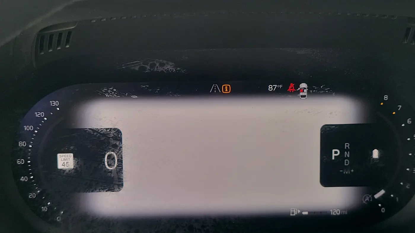 2024 Volvo XC60 B5 Ultimate Dark Theme