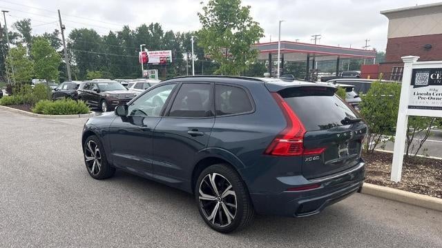 2024 Volvo XC60 B5 Ultimate Dark Theme