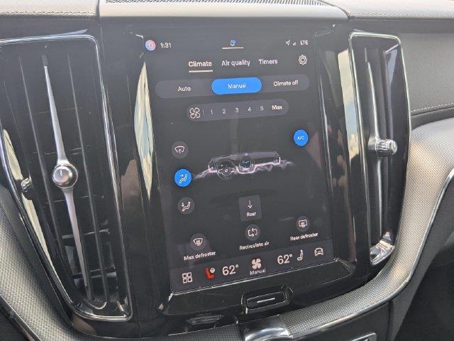 2024 Volvo XC60 - $31,992