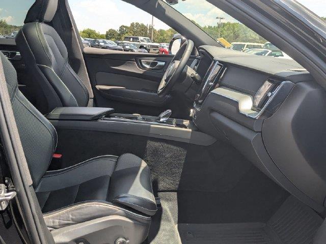 2024 Volvo XC60 - $31,992