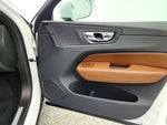 2023 XC60 Thumbnail 26