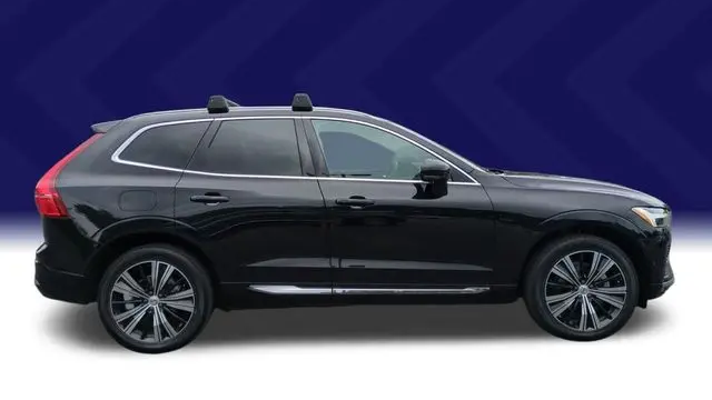 2023 Volvo XC60 B5 Plus Bright Theme