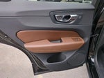 2023 XC60 Thumbnail 27
