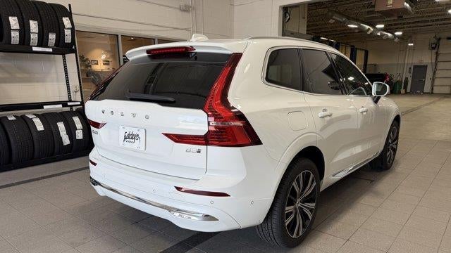 2023 Volvo XC60 B5 Plus Bright Theme