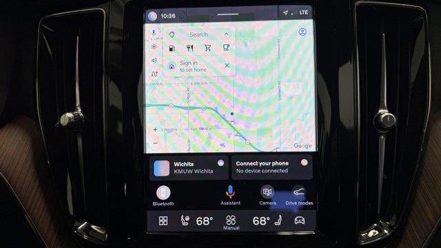 2023 Volvo XC60 B5 Plus Bright Theme
