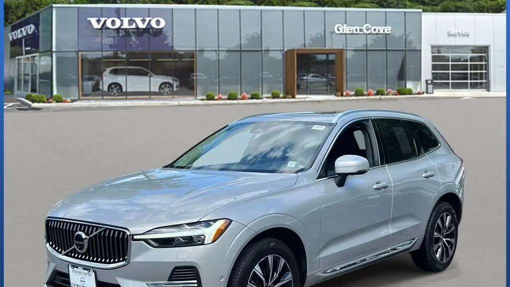 2023 Volvo XC60 B5 Plus Bright Theme