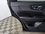 2023 XC60 Thumbnail 26