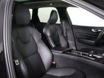 2023 XC60 Thumbnail 31