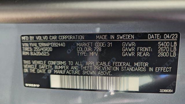 2023 Volvo XC60 B5 Plus Bright Theme