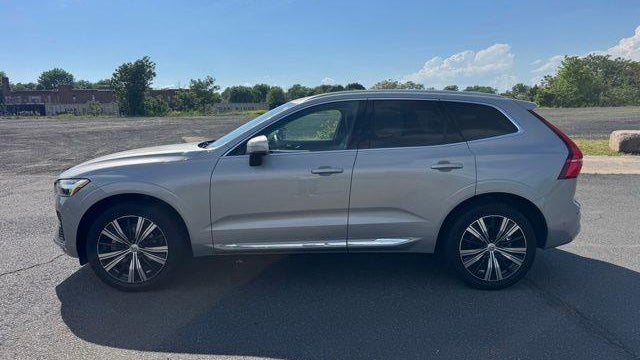 2023 Volvo XC60 B5 Plus Bright Theme