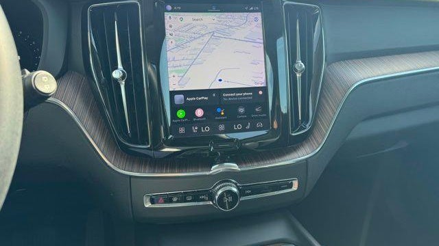 2023 Volvo XC60 B5 Plus Bright Theme