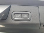2023 XC60 Thumbnail 10
