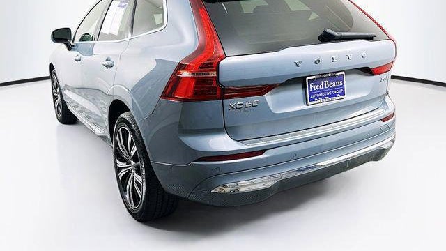 2023 Volvo XC60 B5 Plus Bright Theme