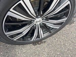 2023 XC60 Thumbnail 12