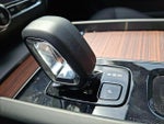 2023 XC60 Thumbnail 15