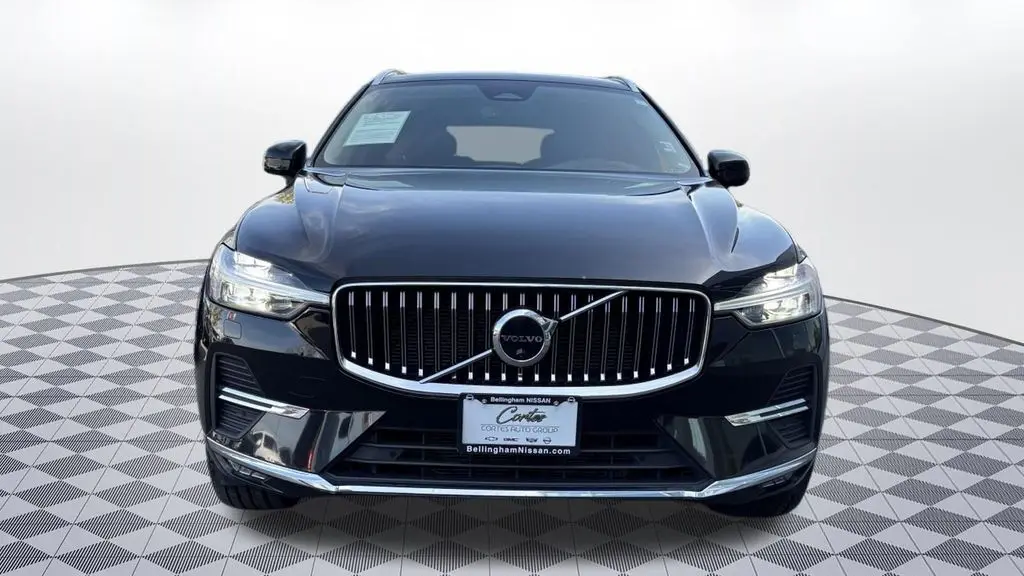 2023 Volvo XC60 B5 Plus Bright Theme