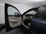 2023 XC60 Thumbnail 8