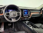 2023 XC60 Thumbnail 13