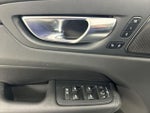 2023 XC60 Thumbnail 11