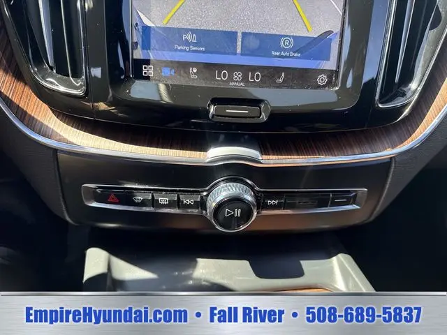 2023 Volvo XC60 - $25,290