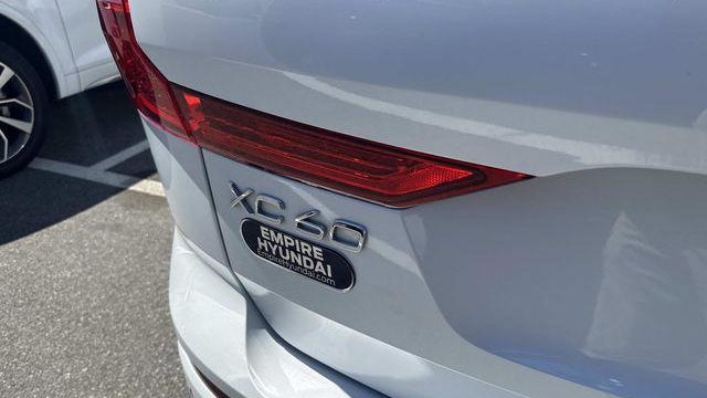 2023 Volvo XC60 B5 Plus Dark Theme