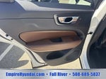 2023 XC60 Thumbnail 16