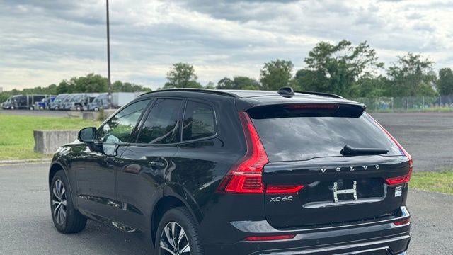 2023 Volvo XC60 B5 Plus Dark Theme