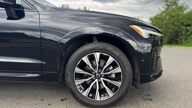 2023 Volvo XC60 B5 Plus Dark Theme