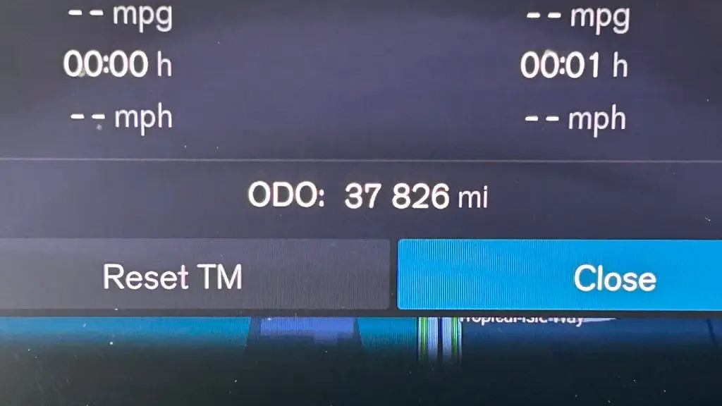 2023 Volvo XC60 B5 Ultimate Dark Theme