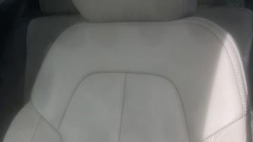 2023 Volvo XC40 B5 Ultimate Bright Theme