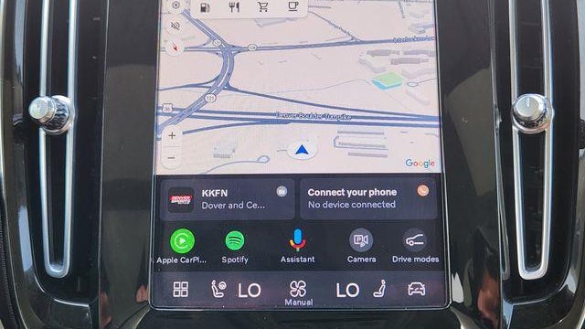 2023 Volvo XC40 B5 Ultimate Bright Theme