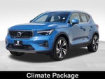 2023 XC40 Thumbnail 5
